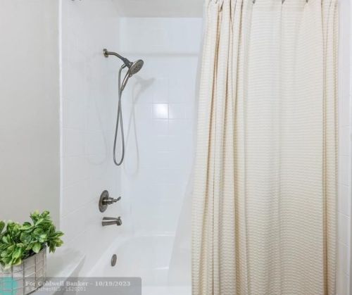 13072 18th Ct, Hollywood FL  33028-2511 exterior