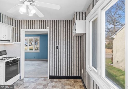 366 Clements Bridge Rd, Runnemede NJ  08078-1919 exterior