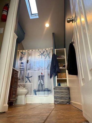 168 Lido Promenade, North Lindenhurst NY  11757-6737 exterior