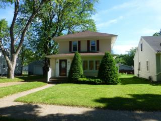 923 Broadway Ave, Wausau, WI 54403-6718