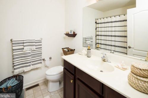 28 Dornoch Way, Blackbird DE  19734-2863 exterior