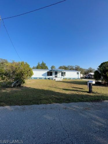1020 Canopy Ln, Moore Haven FL  33471-5602 exterior