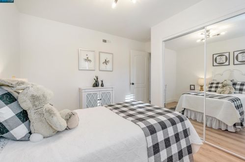 1177 Coad Ct, West Pittsburg CA  94565-6204 exterior