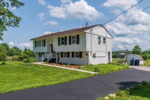 567 Stony Ford Rd, Middletown NY  10941-3948 exterior