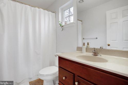 1816 Serene Way, Lancaster PA  17602-7001 exterior