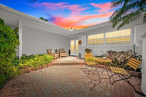 510 Gardenia Ter, Delray Beach FL  33444-1715 exterior