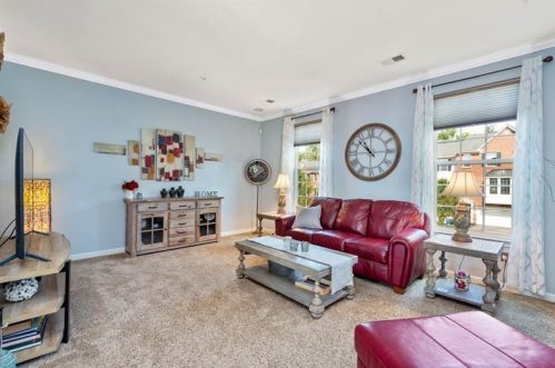 403 Maple Ridge Dr, Canonsburg PA  15317-7306 exterior