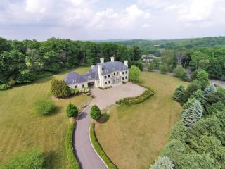 1 Crownview Ln, Bernardsville, NJ 07924-1220