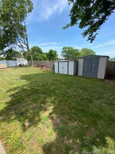 21 Wentworth St, Milford CT  06461-2352 exterior