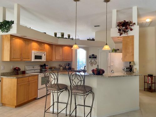 5419 Pine Ridge Blvd, Beverly Hills, FL 34465-2864