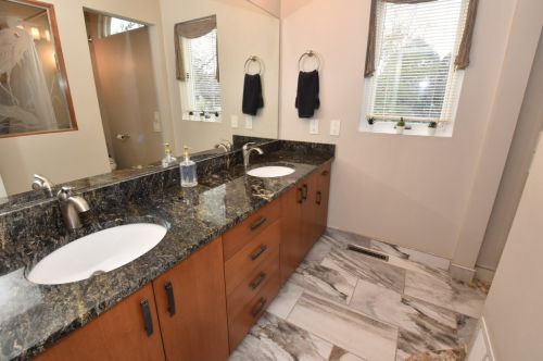 8801 Hart Dr, Waterford WI  53185-1364 exterior