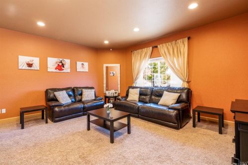 472 Eastlick St, Ukiah, CA 95482-4613