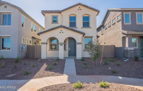4220 58th Ave, Phoenix, AZ 85043-2251