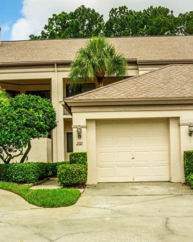 3000 Red Oak Ct, Palm Harbor, FL 34684-4924