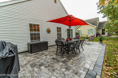 36 Winding River Rd, Lakewood NJ  08701-5733 exterior