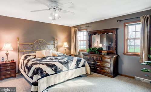 75 Maple Ave, Bareville PA  17540-9602 exterior