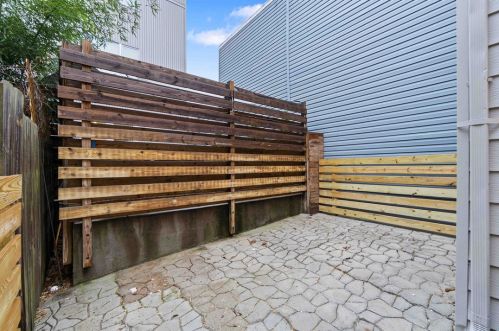 139 42nd St, Pittsburgh PA  15201-3136 exterior