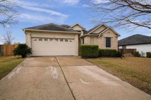 113 Little Lake Rd, Monadale, TX 78634-5112