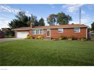 4533 10th St, Canton, OH 44708-3554