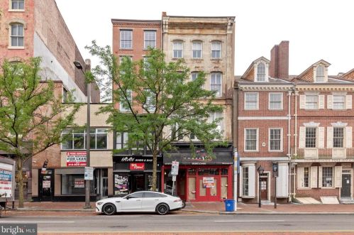 312 Market St, Philadelphia PA  19106-2704 exterior