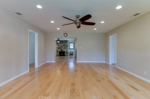 13417 Ocean Gate Ave, Hawthorne CA  90250-5611 exterior