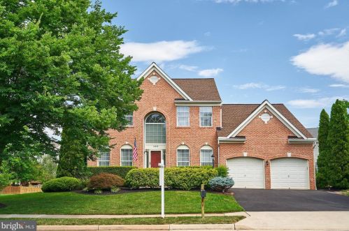 15542 Allaire Dr, Gainesville, VA 20155-4859