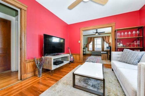 100 Centre St, Boston MA  02119-1572 exterior