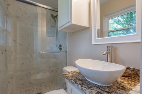 705 Kindred Ln, Richardson TX  75080-3112 exterior