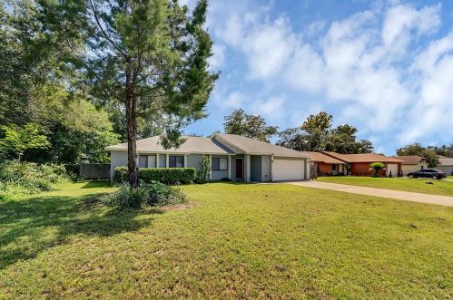 2079 Galahad Dr, Deltona, FL 32738-7745