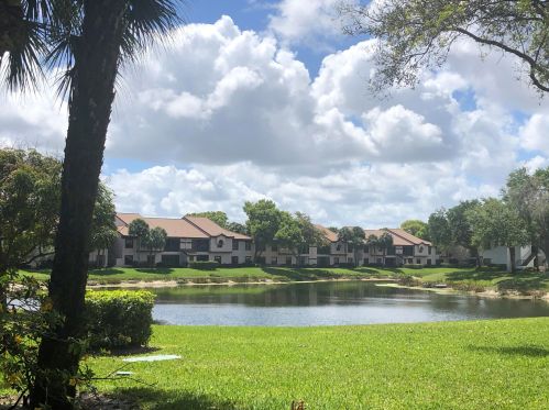 5415 Verona Dr, Boynton Beach, FL 33437-2115