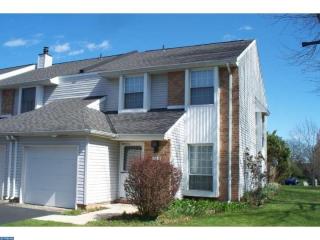 717 Springhouse Ct, Lansdale, PA 19446-4350