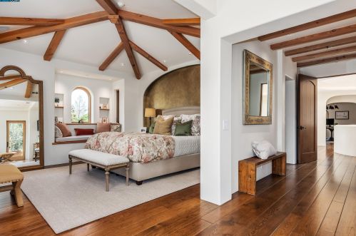 5 Owl Hill Ct, Orinda CA  94563-3441 exterior