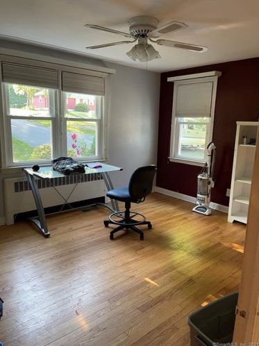 1675 Hartford Tpke, North Haven CT  06473-1246 exterior