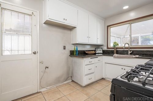 3785 Mount Ainsworth Ave, San Diego CA 92111-3219 exterior