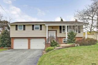 409 Frederick Dr, Yoe, PA 17313-9781