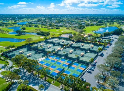 23 Southport Ln, Boynton Beach FL  33436-6412 exterior