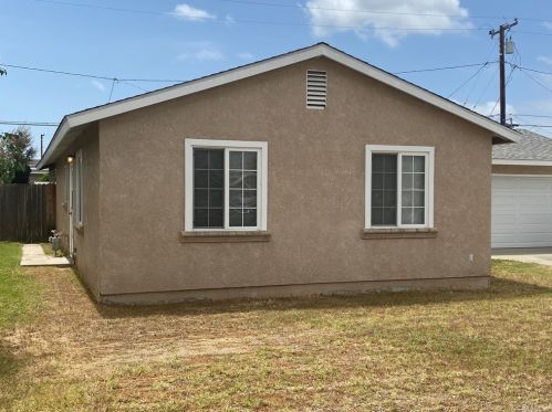8201 San Helice Cir, Buena Park, CA 90620-2941