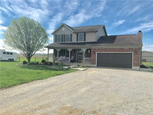 7230 Botkins Rd, Botkins, OH 45306-9772