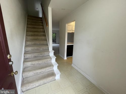 8526 Forrester Blvd, Springfield, VA 22152-1713