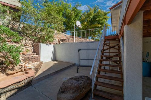 1476 Geronimo Rd, Saint George UT  84790 exterior