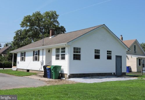 50 Bayview Ave, Frederica, DE 19946-1301