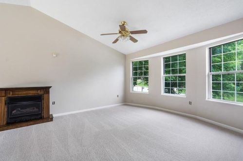 3524 Fox Chase Dr, Imperial, PA 15126-9600
