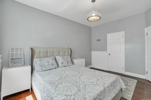 110 Stonelea Pl, New Rochelle, NY 10801-4530