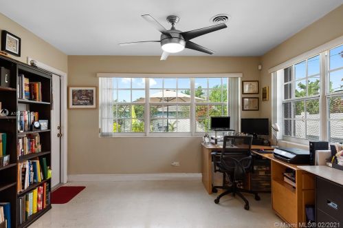 800 46th Ave, Hollywood FL  33021-5909 exterior