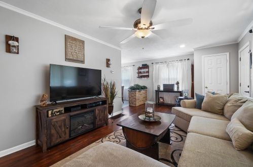 3962 La Rosa Ct, Darbydale OH  43123-2814 exterior