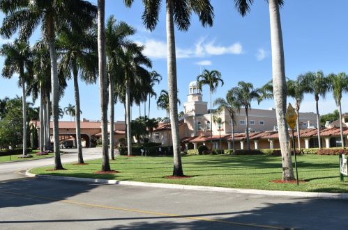 6256 Kings Gate Cir, Delray Beach FL  33484-2401 exterior