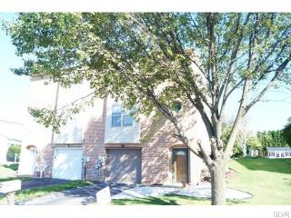 102 Boro Vu Dr, Northampton, PA 18067-1051