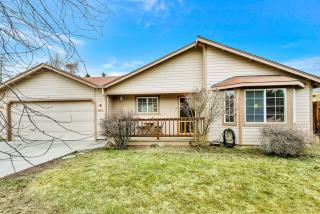 1760 Mark Ct, Bend, OR 97701-6603
