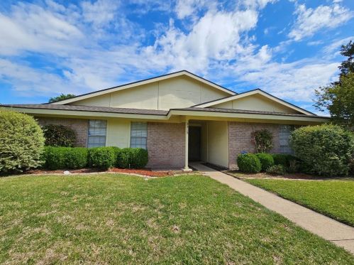 3313 Claymore Dr, Plano TX  75075-6267 exterior