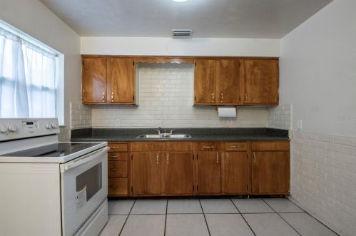 2355 35 St, Saint Petersburg FL  33713-3553 exterior